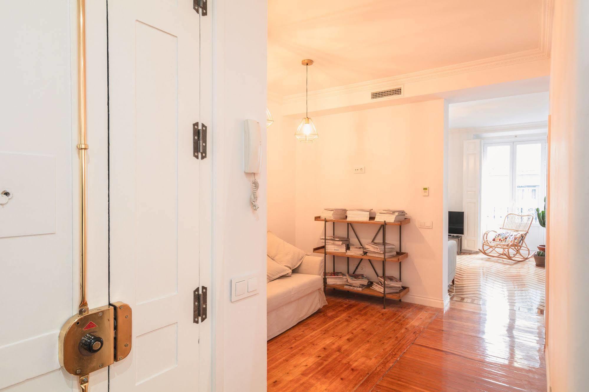 Apartmán Fuencarral Madrid Exteriér fotografie